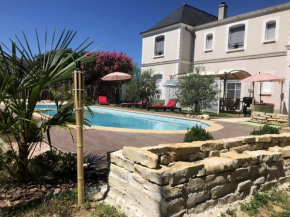 Villa raffinée à Saint-Cyr-sur-Loire avec piscine privée